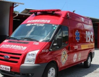 Homem fica ferido em queda de moto em Corupá Homem fica ferido em queda de moto em Corupá