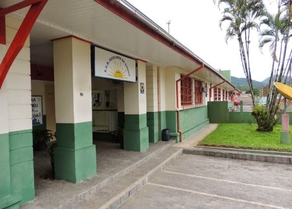 Ampliação da escola Euclides da Cunha é pauta de sessão mirim de Jaraguá