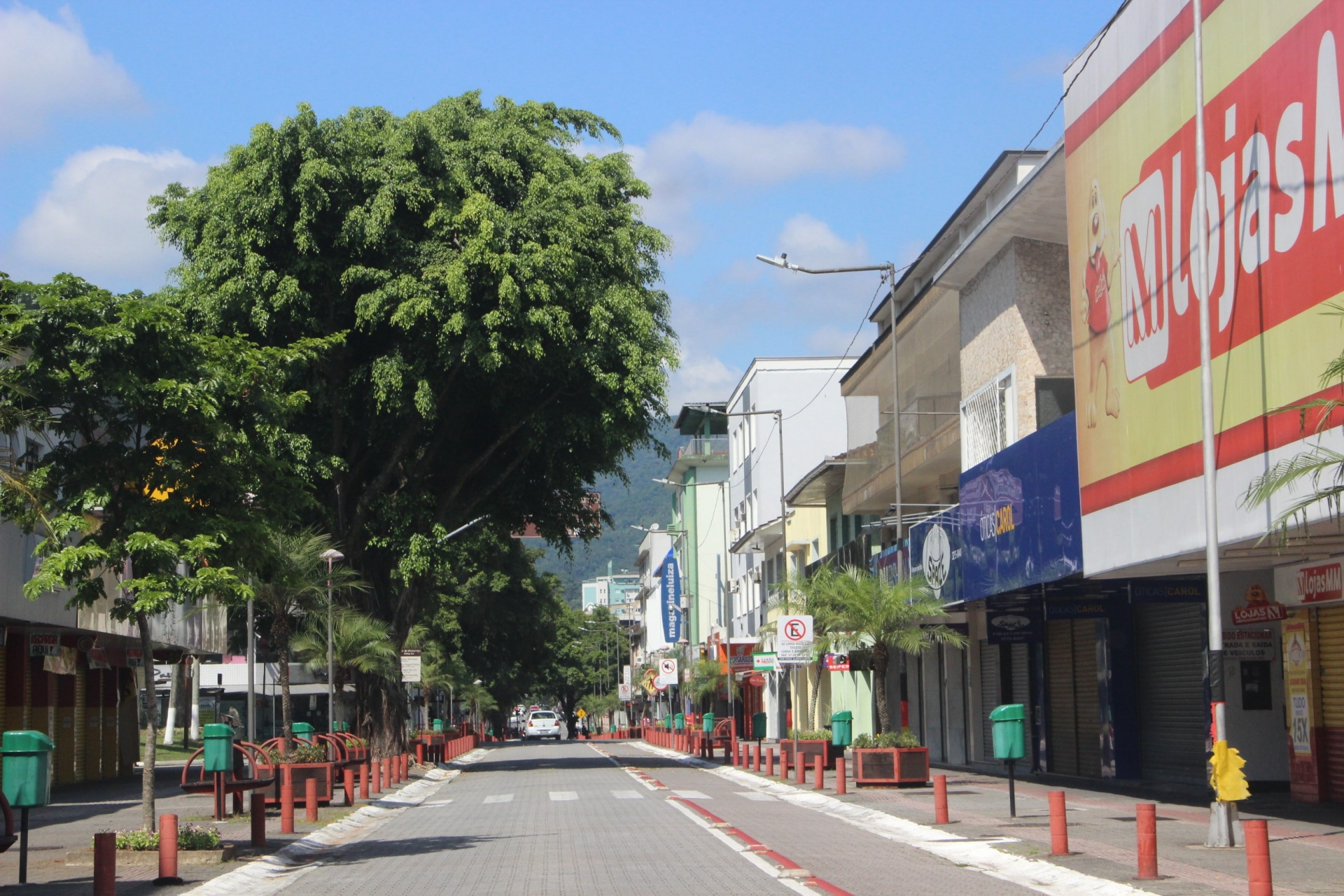 Lançado edital para revitalizar iluminação pública do Calçadão de Jaraguá do Sul