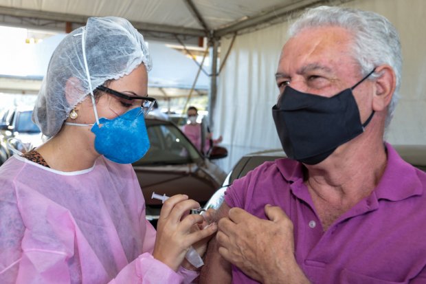 Mais de 140 mil pessoas não voltaram para tomar segunda dose da vacina contra covid-19 em Santa Catarina