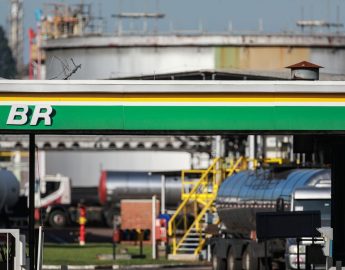 Petrobras anuncia reajuste no valor da gasolina e do diesel a partir deste sábado