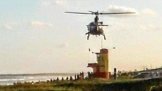Buscas por jaraguaense desaparecido na praia do Ervino são retomadas Buscas por jaraguaense desaparecido na praia do Ervino são retomadas