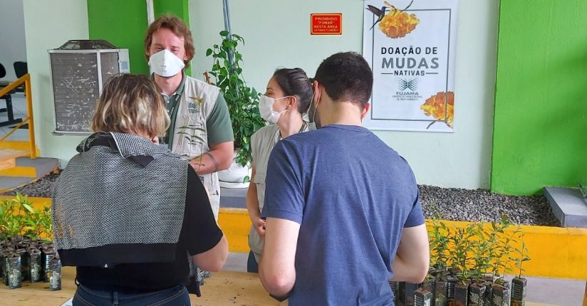 Fujama distribui mudas frutíferas na semana da árvore Fujama distribui mudas frutíferas na semana da árvore