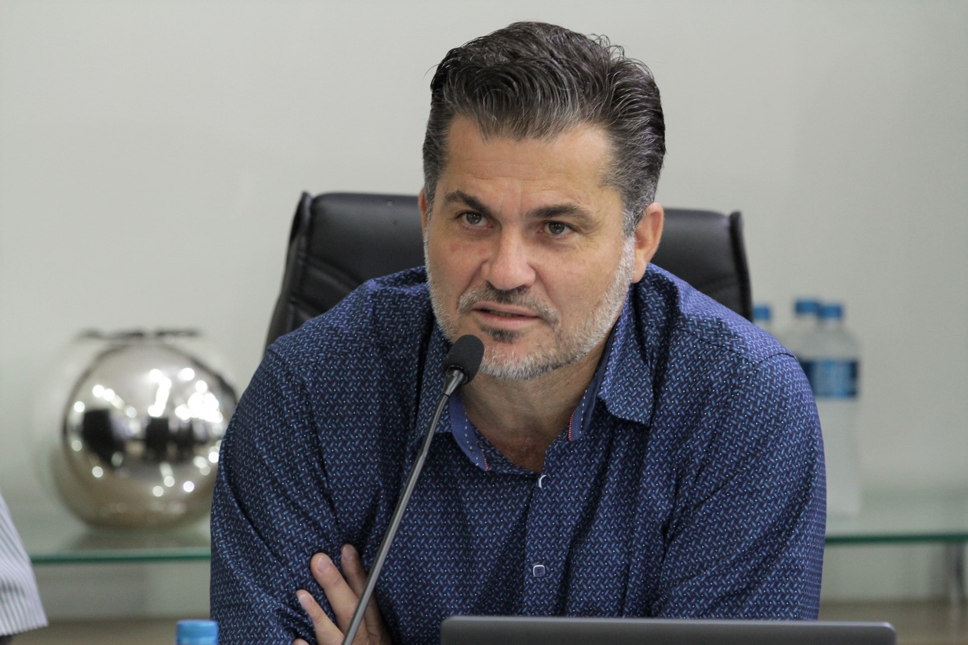 Vereadores de Jaraguá sugerem que Farmácia Básica aceite receitas particulares