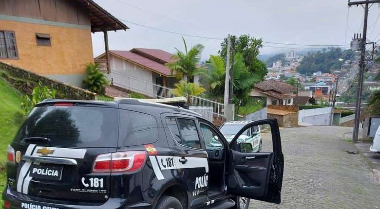 Homem condenado a mais de 13 anos de prisão por estupro de vulnerável é preso em Jaraguá do Sul Homem condenado a mais de 13 anos de prisão por estupro de vulnerável é preso em Jaraguá do Sul