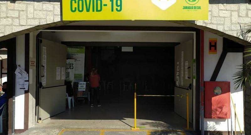 Vacinação contra covid-19 em Jaraguá ocorre no posto da Reinoldo Rau a partir de semana que vem