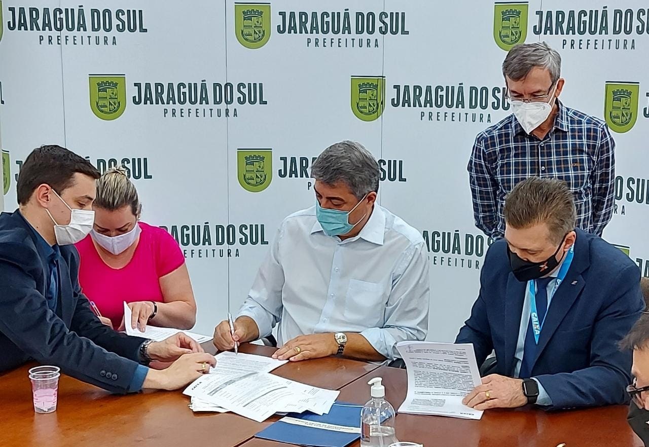 Prefeito Antídio Lunelli anuncia investimentos de R$ 100 milhões em mais de 40 obras