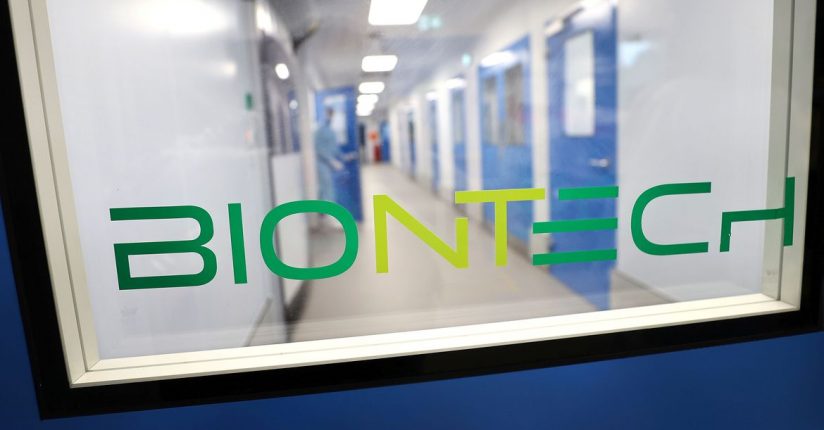 BioNTech começa a trabalhar em imunizante para combater nova variante BioNTech começa a trabalhar em imunizante para combater nova variante