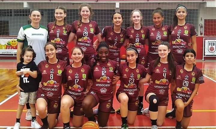 Basquete sub-15 feminino de Jaraguá é classificado para etapa estadual Basquete sub-15 feminino de Jaraguá é classificado para etapa estadual