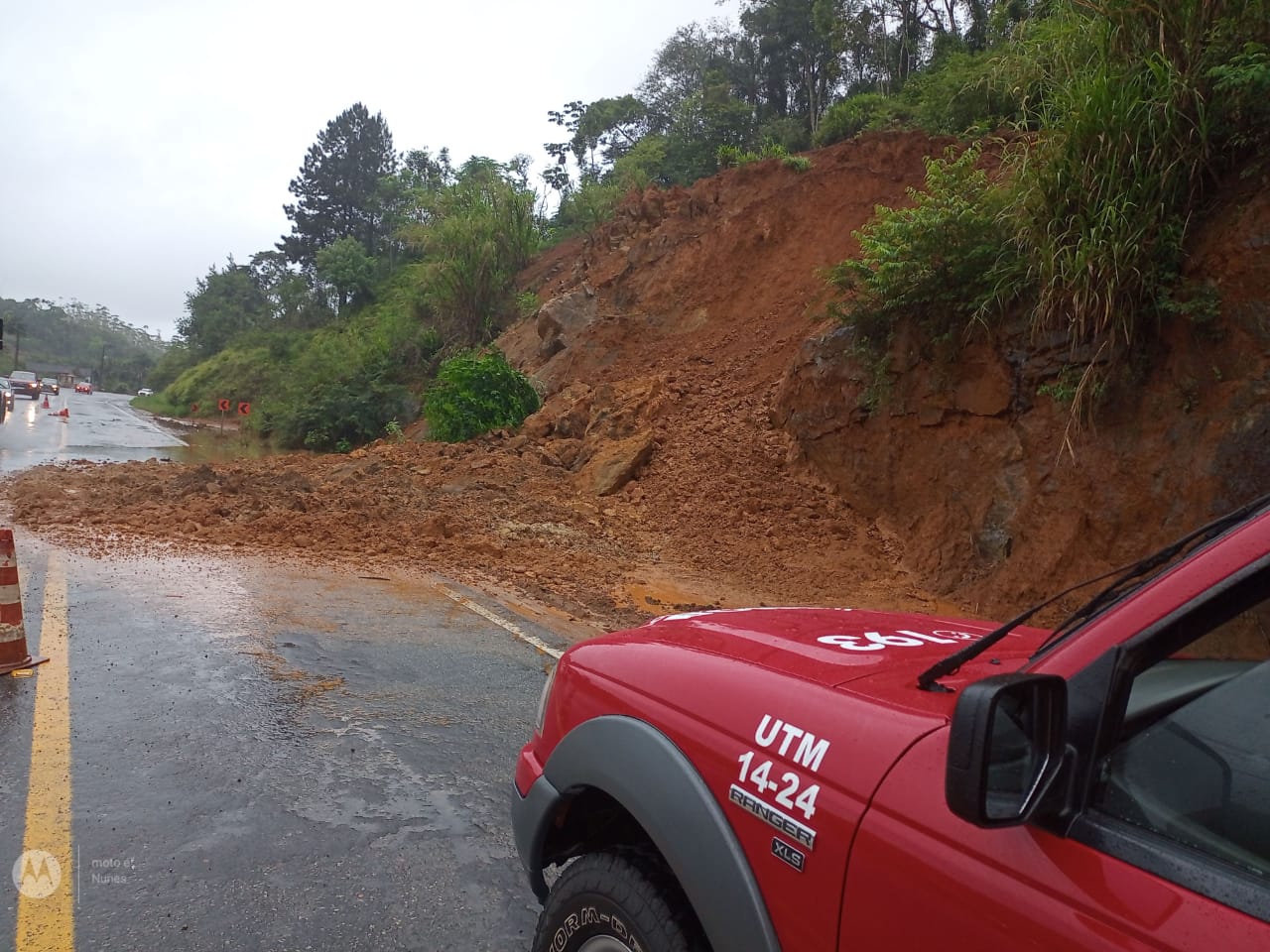Chuvas causam alagamentos, deslizamentos de terra e quedas de árvore em Guaramirim