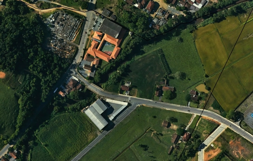 Ruas em três bairros de Jaraguá têm definidas empresas para pavimentação