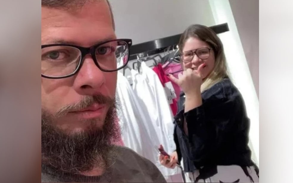 Corpos de Marília Mendonça e do tio chegam no aeroporto de Goiânia para velório