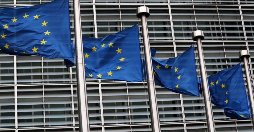 Comissão Europeia propõe taxa única de imposto para multinacionais Comissão Europeia propõe taxa única de imposto para multinacionais