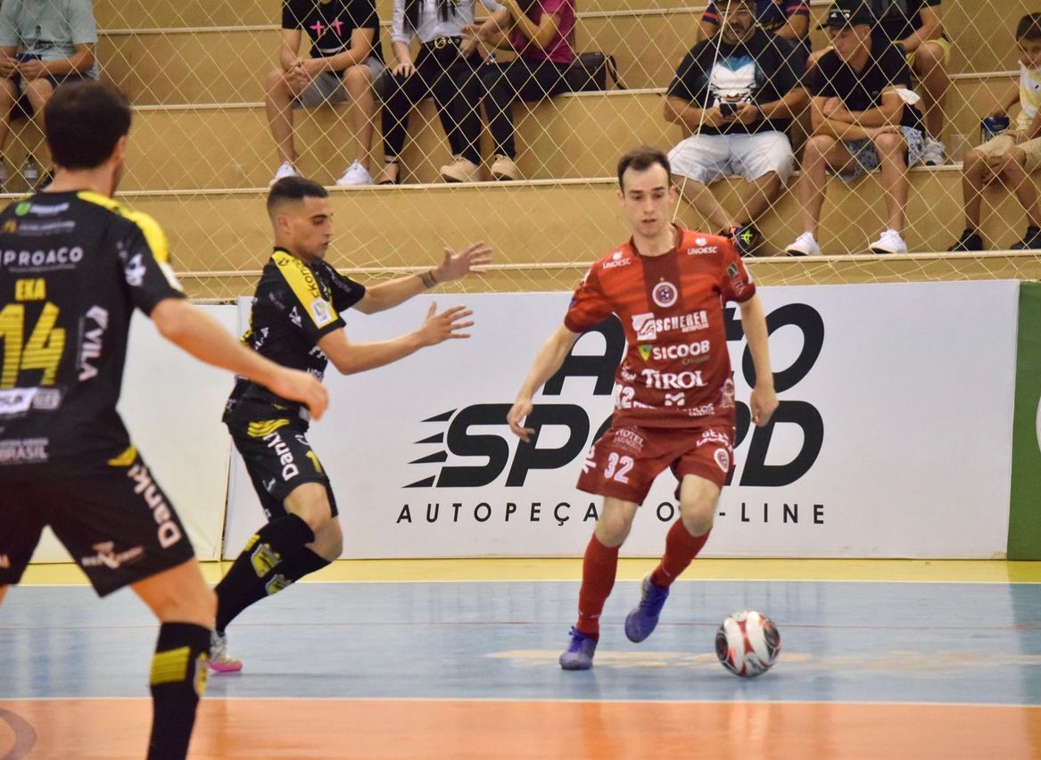 Jaraguá Futsal empata com Joaçaba no primeiro jogo da semifinal do Estadual