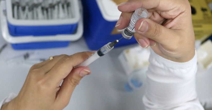 Quarta dose e dose de reforço contra Covid estão disponíveis para quem se vacinou até dia 31 de janeiro em Jaraguá Quarta dose e dose de reforço contra Covid estão disponíveis para quem se vacinou até dia 31 de janeiro em Jaraguá