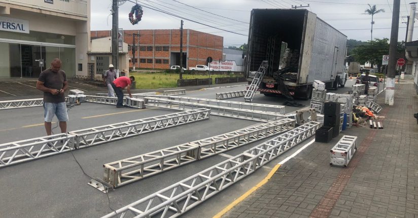 Trecho da rua Irineu Vilela Veiga ficará interditado nos próximos dias em Guaramirim Trecho da rua Irineu Vilela Veiga ficará interditado nos próximos dias em Guaramirim