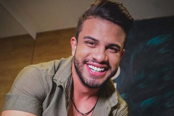 Ávine Vinny, cantor do hit “Coração Cachorro” continua preso após ameaçar ex-mulher