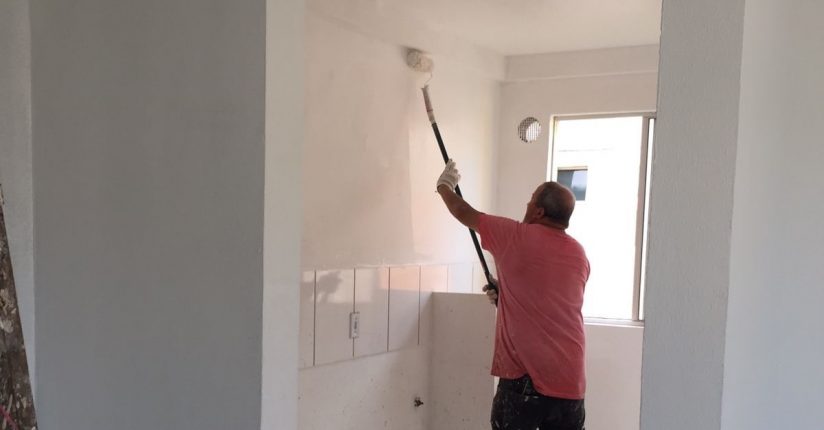 Habitação inicia reforma de imóveis retomados de mutuários em Jaraguá do Sul