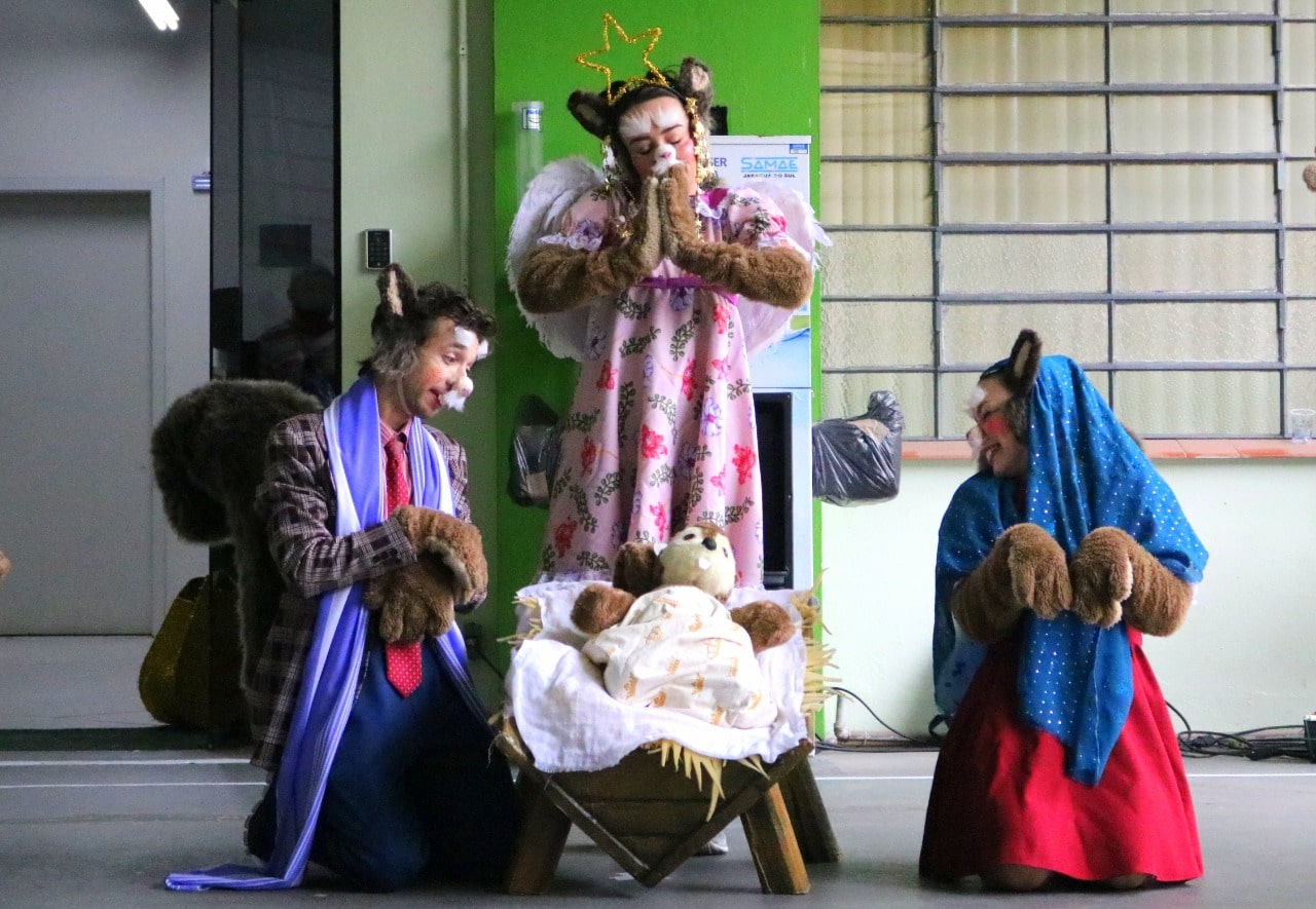 Espetáculos gratuitos do Natal Mágico vão até domingo em Jaraguá