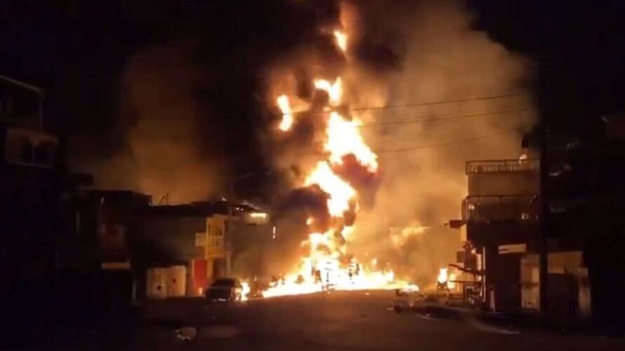Explosão de caminhão de combustível mata 40 pessoas no Haiti