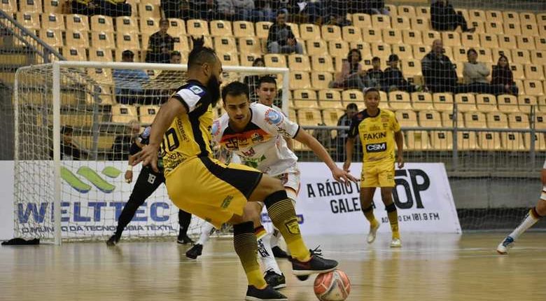 Jaraguá Futsal joga hoje contra Blumenau pelo Catarinense fora de casa