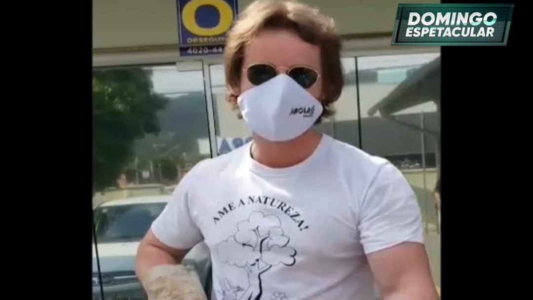 [VÍDEO] Resgates de animais de biólogo da Fujama é destaque no Domingo Espetacular