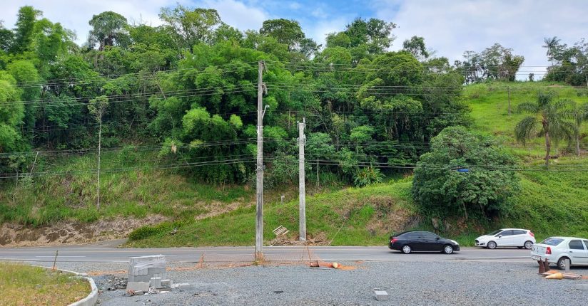 Relocação de rede elétrica na ponte da Barra do Rio Cerro deve acontecer domingo em Jaraguá Relocação de rede elétrica na ponte da Barra do Rio Cerro deve acontecer domingo em Jaraguá