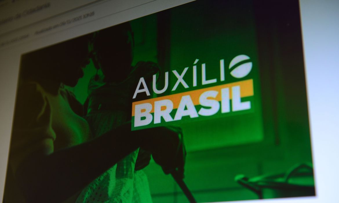 Beneficiários do Auxílio Brasil devem atualizar cadastro até dia 14 de julho em Jaraguá