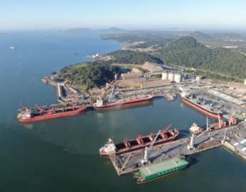 Porto de São Francisco tem aumento de 12% com navios atracados em 2021