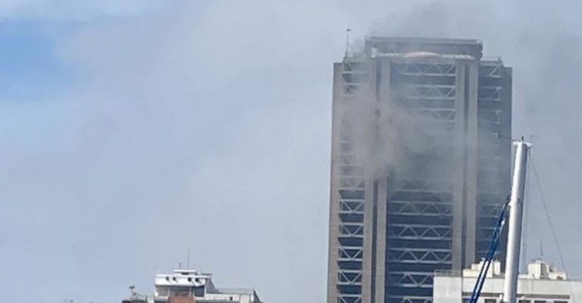 Shopping RioSul no Rio de Janeiro é liberado pelos bombeiros, exceto andar que pegou fogo, diz assessoria de imprensa
