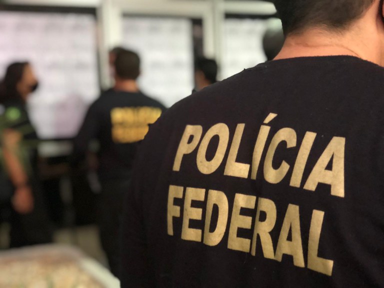 PF prende homem procurado há 22 anos por roubo a transportadoras e agências bancárias