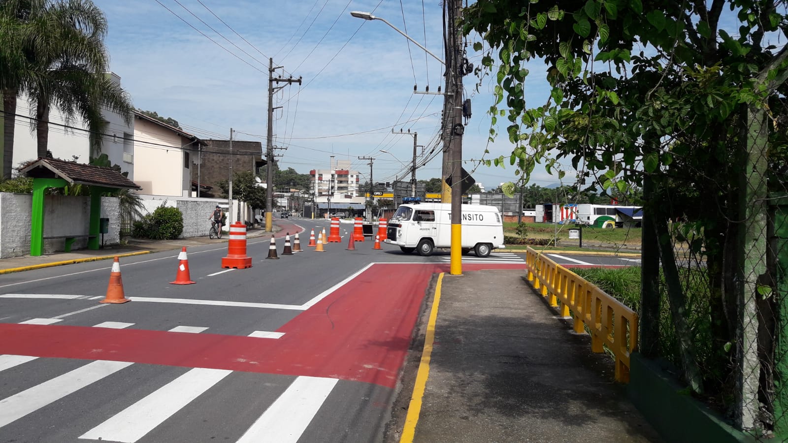 Trânsito do bairro Ilha da Figueira é alterado de forma emergencial