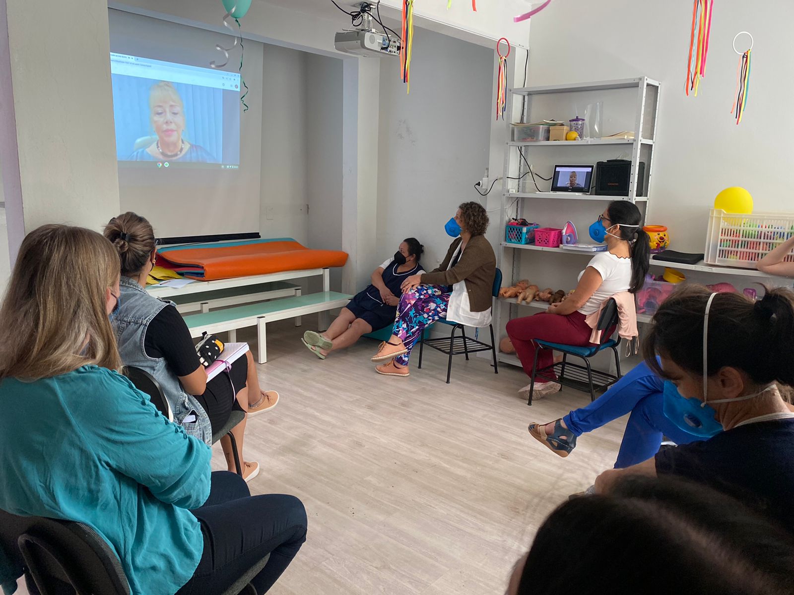 Tania Zagury fala sobre escola para novas gerações para mais de dois mil profissionais de educação de Jaraguá