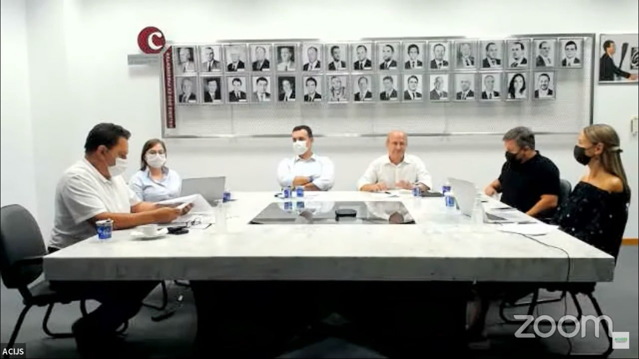 Acijs elege cinco mulheres e a mais jovem presidente da sua história