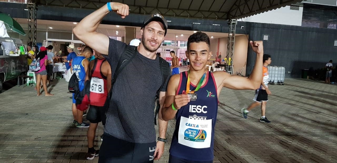 Atletas e técnico de Jaraguá são convidados ao camping da CBAt em SP