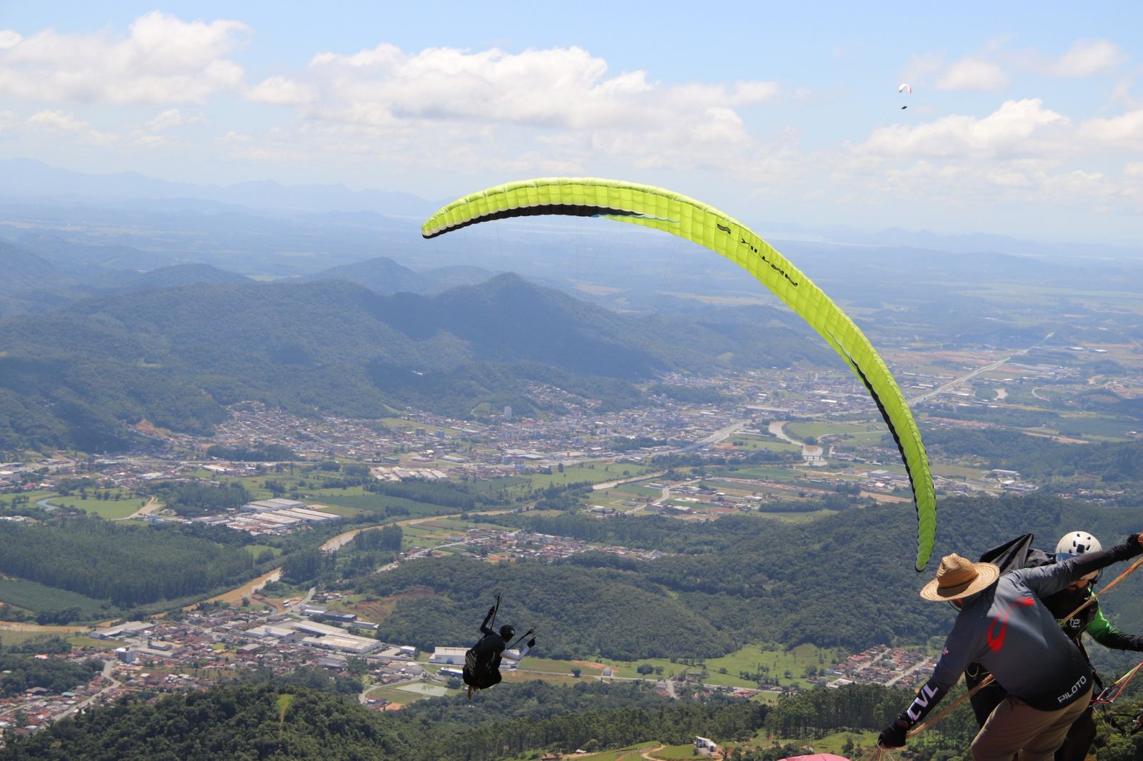 Jaraguá conquista a primeira etapa do Campeonato Catarinense de Parapente