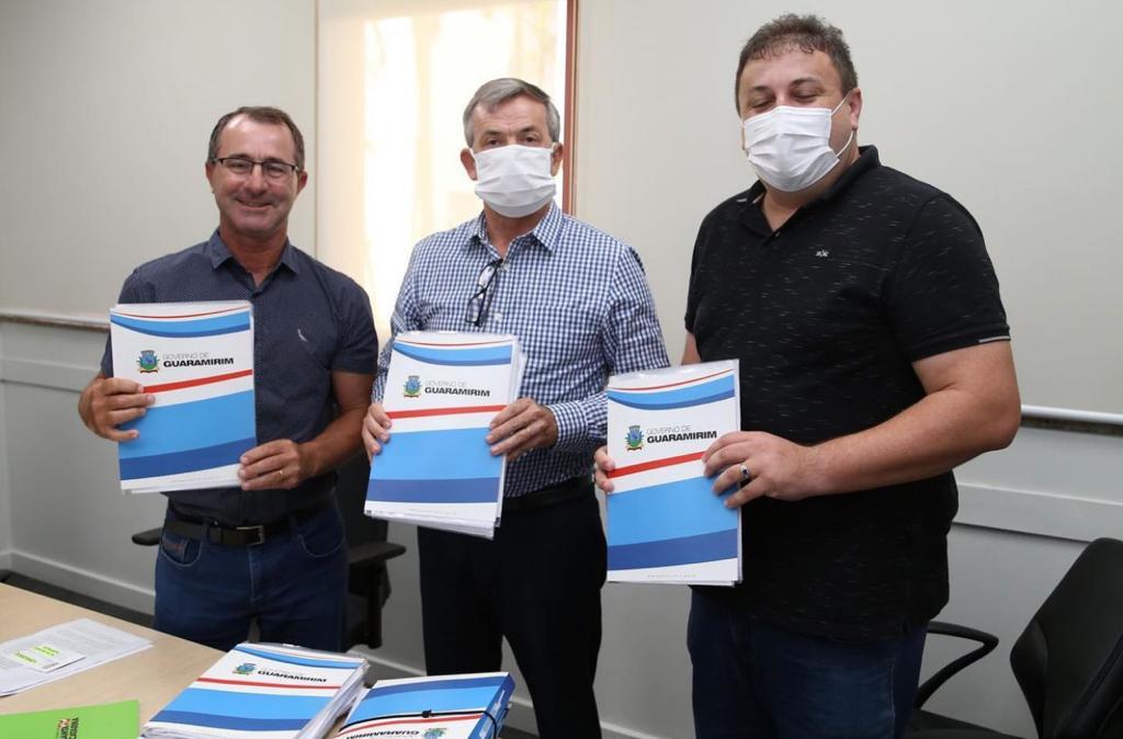Guaramirim entrega projetos para o Estado do Plano 1000