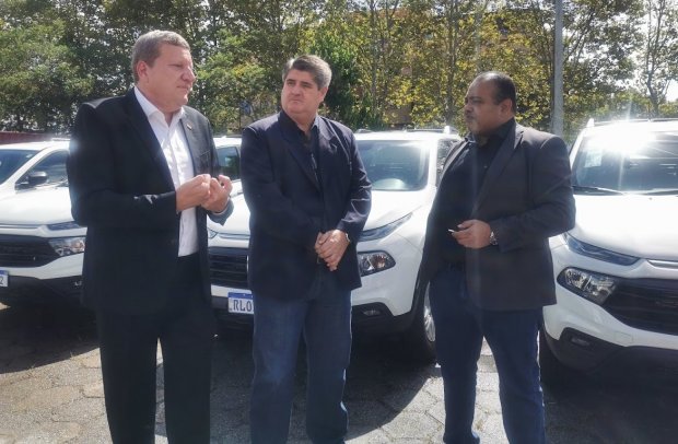 Governo entrega mais dez carros para IMA de Santa Catarina