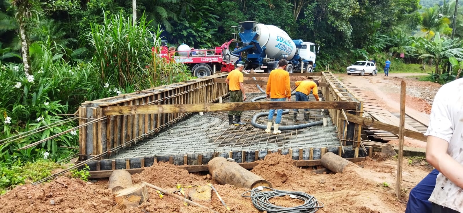 Ponte do Faxinal em Corupá é concretada e recebe agora as obras finais