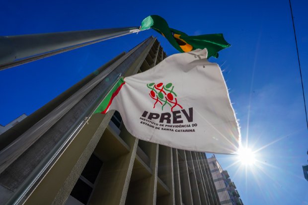 Reajuste de 28,1% no IPREV é publicado pelo governo de SC