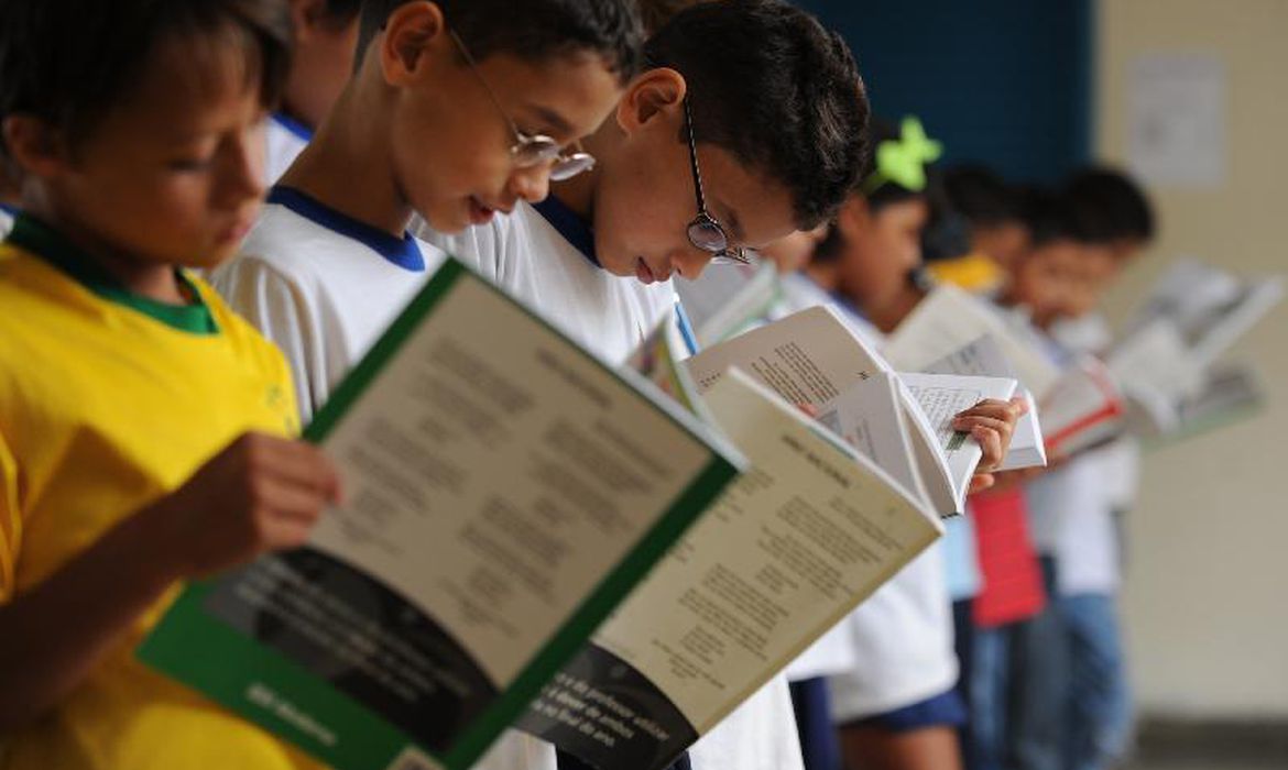 Ministério da Educação lança o Programa Primeira Infância na Escola