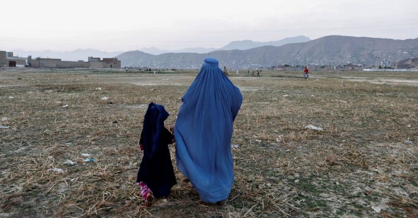 Talibãs rejeitam pedido da ONU para reverter restrições às mulheres