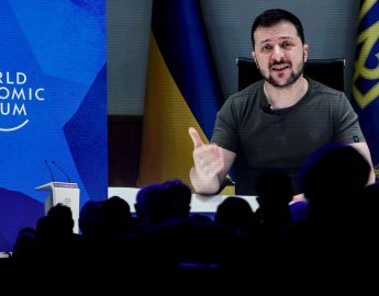 Presidente da Ucrânia diz a Davos que mundo enfrenta ponto de virada
