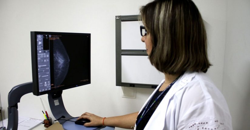Lei que amplia prevenção de câncer em mulheres pelo SUS é sancionada