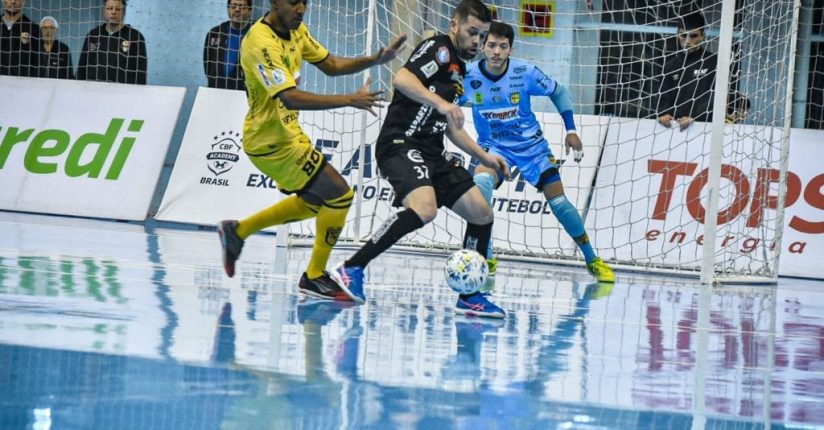 Jaraguá Futsal vence de virada em casa contra Blumenau na LNF