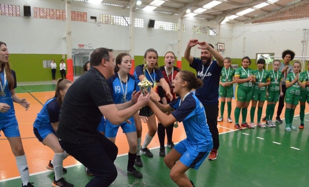 Futsal masculino do CEJ é campeão dos Jogos Escolares de 12 a 14 anos. -  Colégio Evangélico Jaraguá