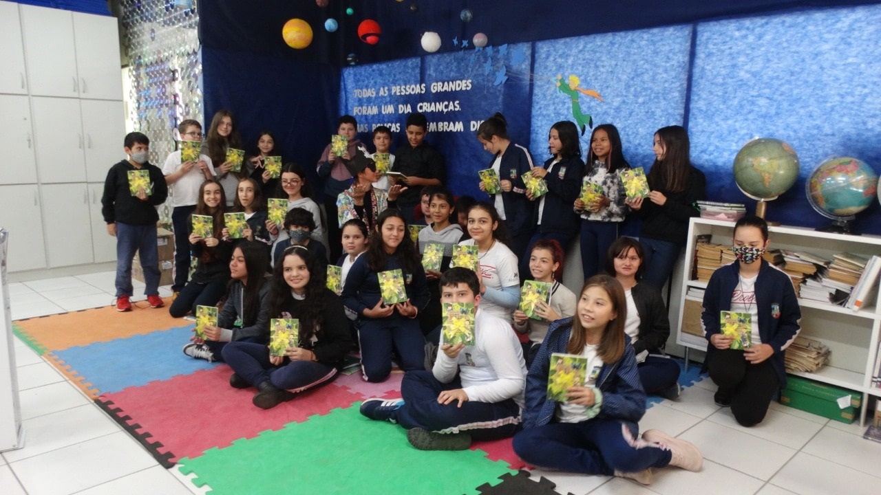Escolas de Jaraguá do Sul recebem livros para incentivar a leitura e a escrita