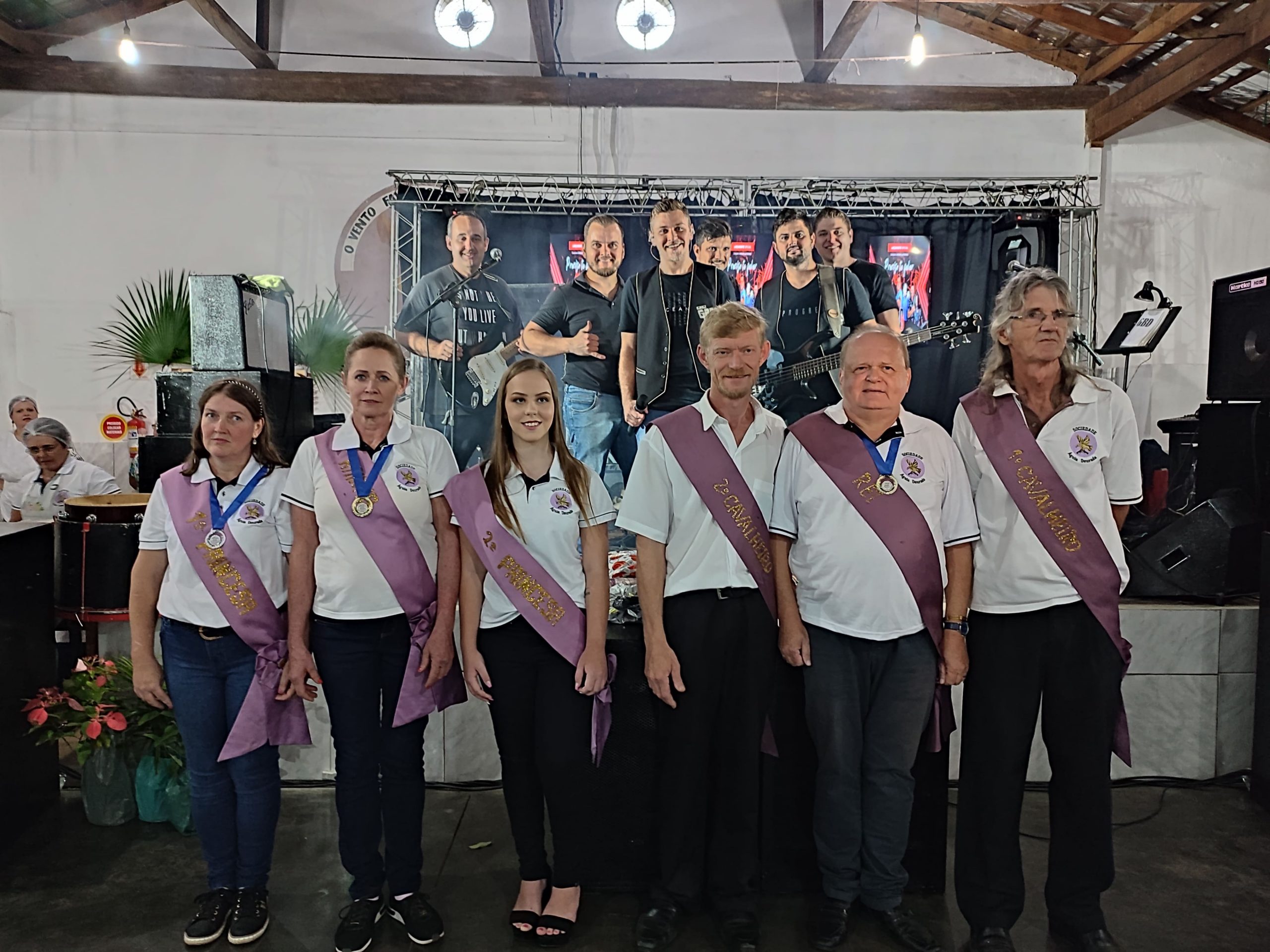 Festa de rei e rainha anima a Sociedade Águia Dourada em Corupá