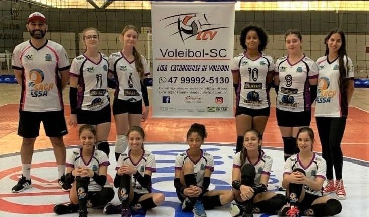 Atletas de Guaramirim vencem primeira etapa da Liga Catarinense de Voleibol Feminino sub-15