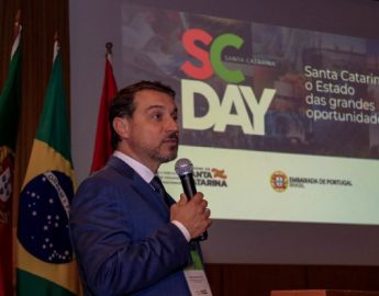 Carlos Moisés apresenta potencialidades do Estado para 30 países no SC Day